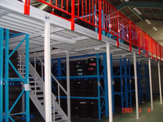 500 kg-2000 kg/strato Capacità Sistema di scaffalatura a mezzanino per lo stoccaggio industriale