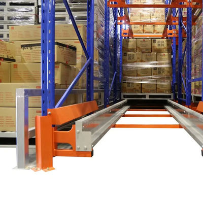 Sistema automatico di racking radio shuttle ad alta densità per lo stoccaggio in magazzino